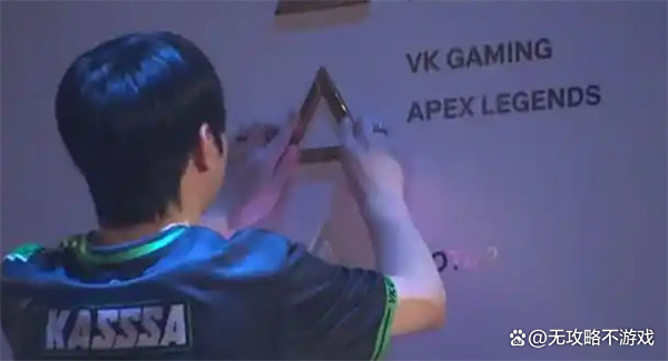 企鹅直播-中国VKG战队勇夺2025电竞世界杯《Apex英雄》总冠军(apex英雄世界赛)